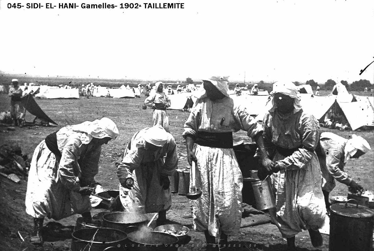 045- Sidi-el-hani- Tunisie- Gamelles- 1902- Taillemite.jpg